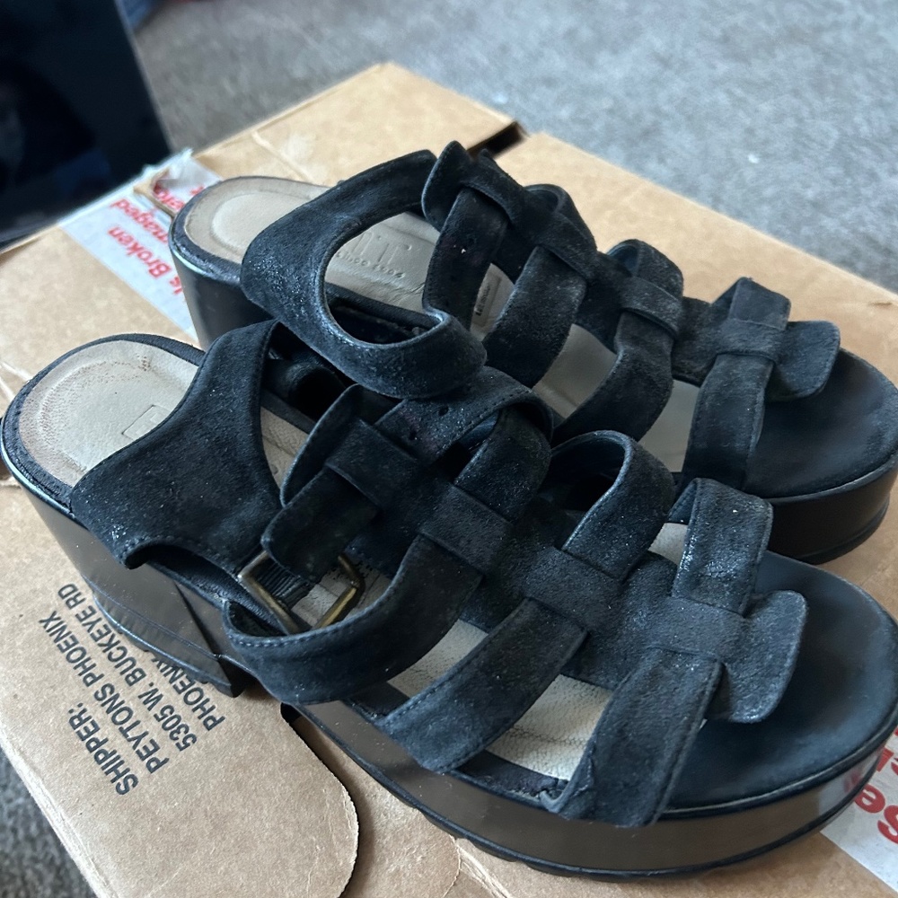 Sandals heels